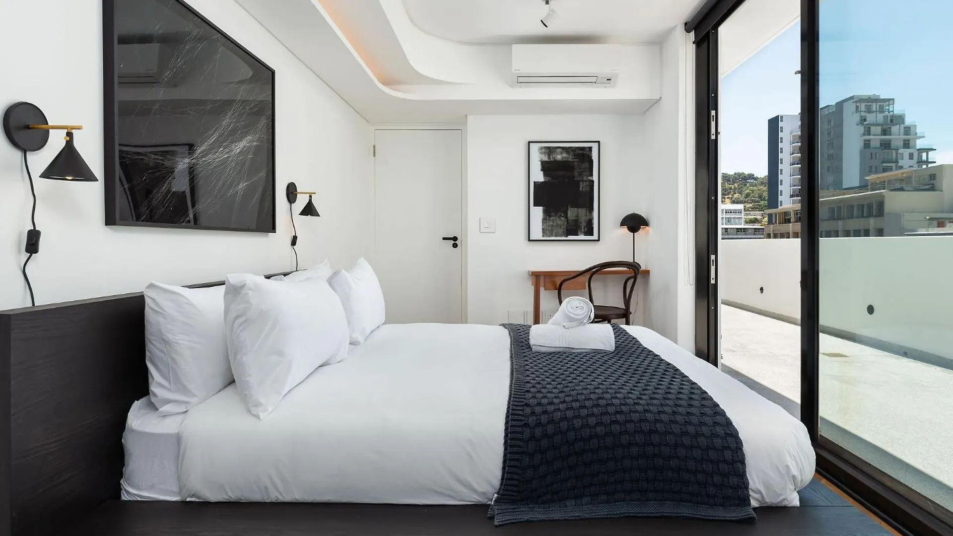 Apartment Central City Penthouse With Exquisite Views Cape Town