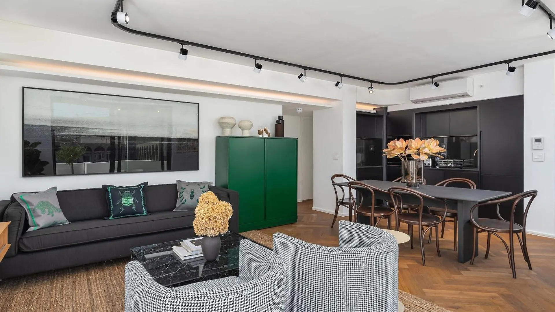 Central City Penthouse With Exquisite Views Cape Town 0*,  South Africa